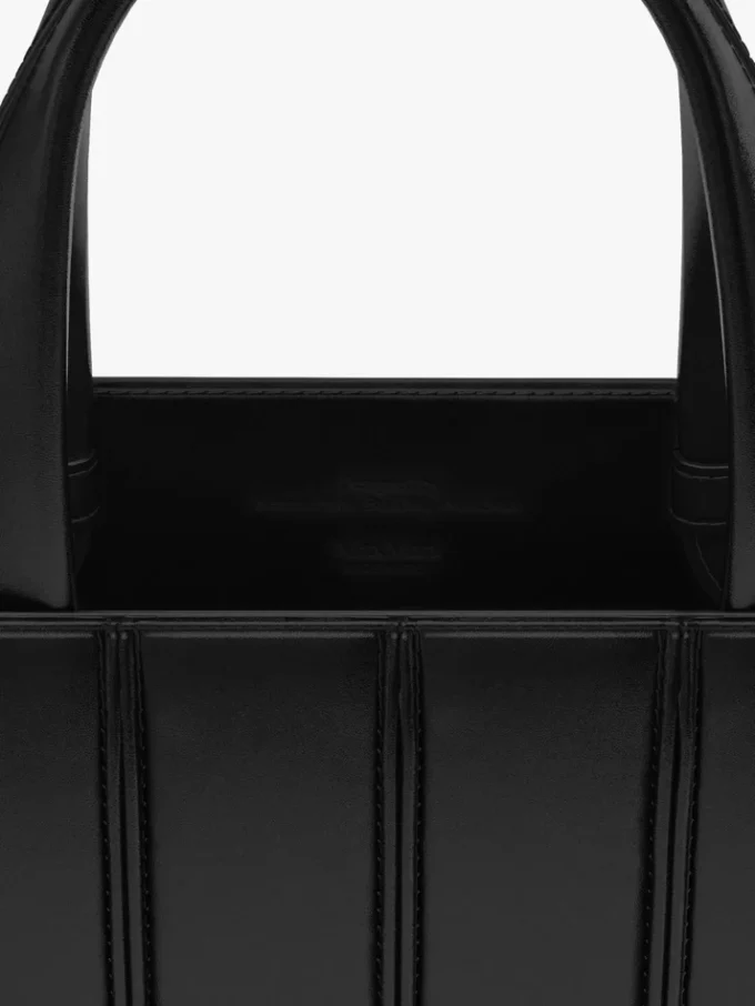 Max Mara ホイットニーバッグ 5 – ミディアム、ブラック Max Mara ホイットニーバッグ 5 – ミディアム、ブラック