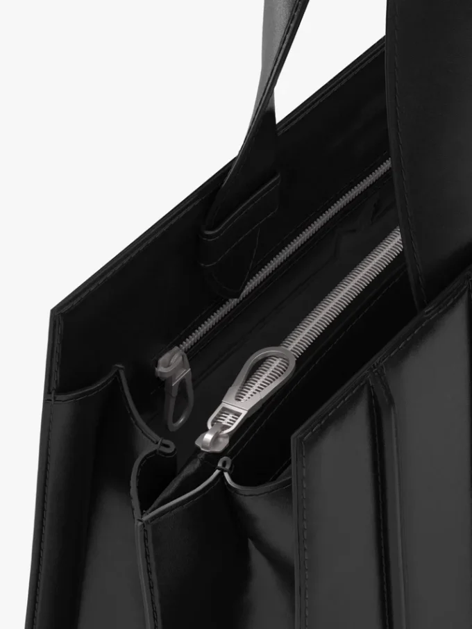 Max Mara ホイットニーバッグ 6 – ミディアム、ブラック Max Mara ホイットニーバッグ 6 – ミディアム、ブラック