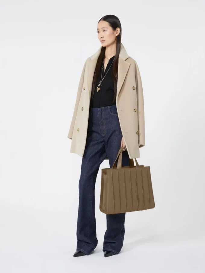 Max Mara ホイットニー・バッグ 7 – ラージ、キャメル Max Mara ホイットニー・バッグ 7 – ラージ、キャメル