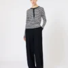 スリムフィットのカシミアセーター、アイボリー スリムフィットのカシミアセーター、アイボリー