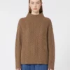 ケーブル編みのウール&カシミア タートルネックセーター、マッド ケーブル編みのウール&カシミア タートルネックセーター、マッド