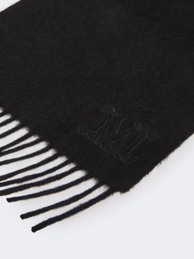 モノグラム刺繍入りキャメル色のストール、ブラック モノグラム刺繍入りキャメル色のストール、ブラック