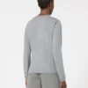 カシミヤ糸のセーター、ライトグレー カシミヤ糸のセーター、ライトグレー