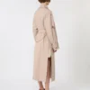 クリスタルをあしらったサテン製パンプス、アイボリー クリスタルをあしらったサテン製パンプス、アイボリー
