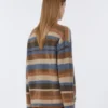 アルパカとウールのセーター、ベージュ アルパカとウールのセーター、ベージュ