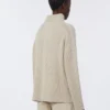 ケーブル編みのウール&カシミア タートルネックセーター、ホワイト ケーブル編みのウール&カシミア タートルネックセーター、ホワイト
