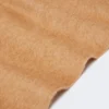 キャメル色のロゴ入りストール、キャメル