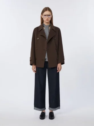 ダブルブレストのPure Woolクロップドコート、チョコレート色 ダブルブレストのPure Woolクロップドコート、チョコレート色