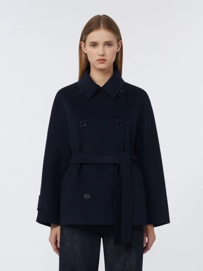 ダブルブレストのPure Woolクロップドコート、ミッドナイトブルー ダブルブレストのPure Woolクロップドコート、ミッドナイトブルー