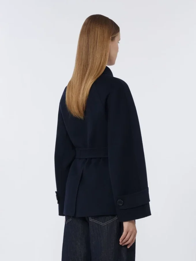 ダブルブレストのPure Woolクロップドコート、ミッドナイトブルー ダブルブレストのPure Woolクロップドコート、ミッドナイトブルー